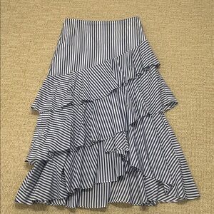 EUC striped maxi cotton  ruffle skirt - Banana Republic- Size 6
